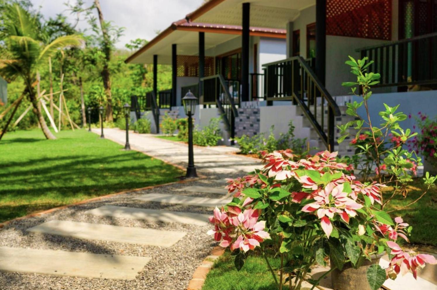 Seaside Sanctuary Bungalows Koh Lanta Exterior photo